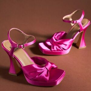 Bibi Lou Bow Heels hot pink satin size 40